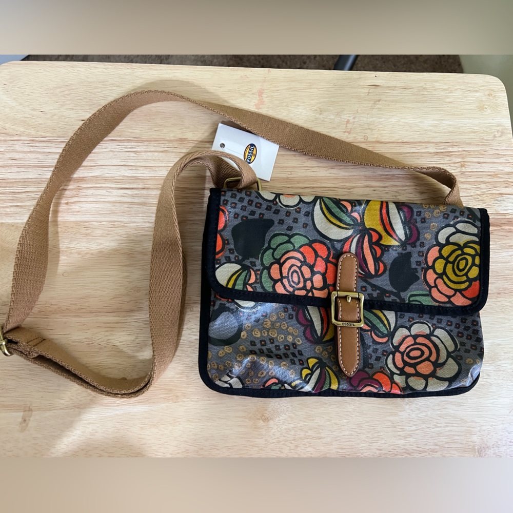 New Fossil purse